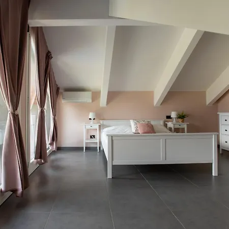Tivano, Vista Mozzafiato Villa Colico